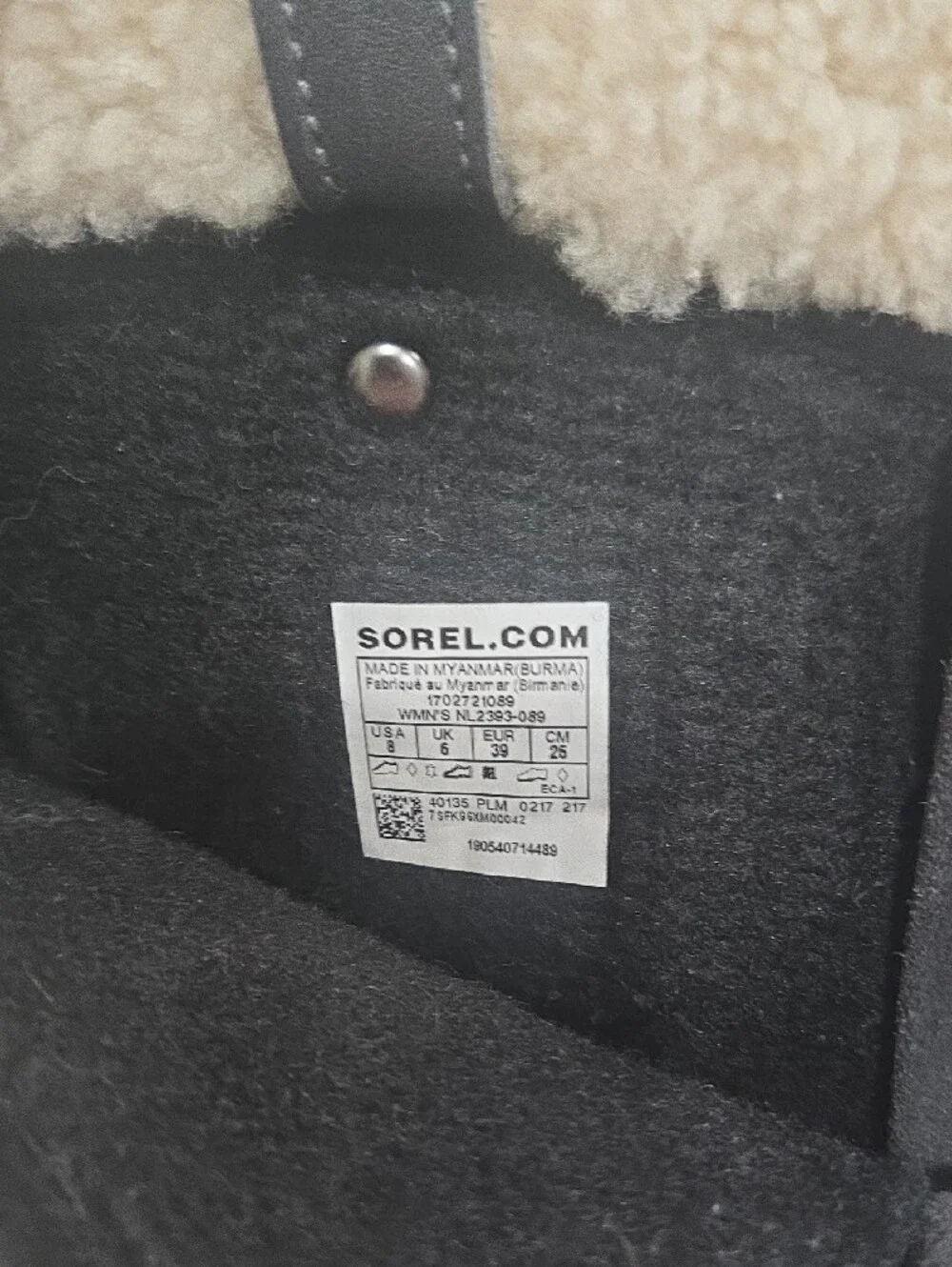 Sorel Women's Grey Lace-Up Winter Boots with Cream Shearling Cuff